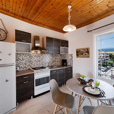Retro Apartment Lefkada City